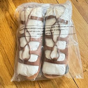 New with tag UO Hazel Gladiator Sandal Size US 8 Color Brown